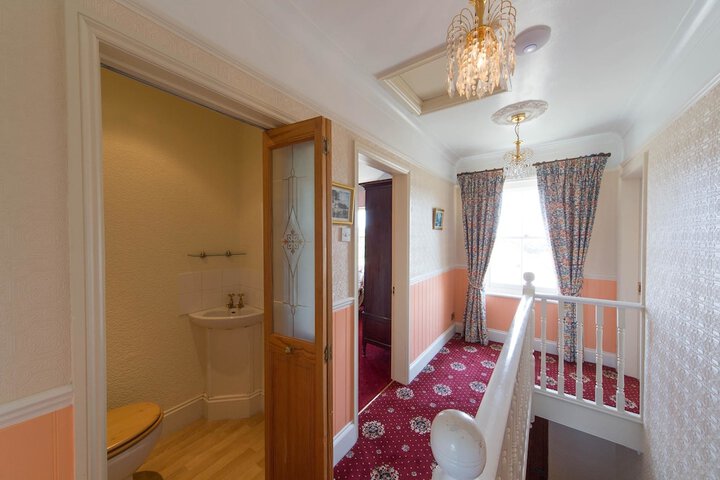 Room 70 of 150