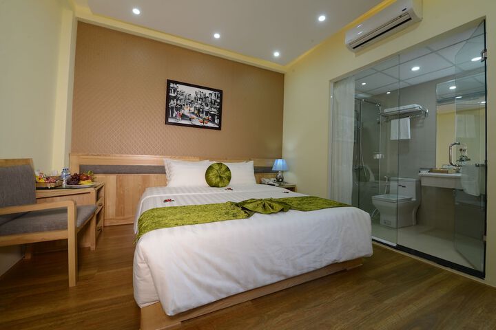 Room 7 of 52