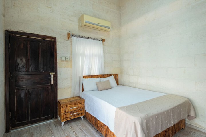 Room 21 of 85
