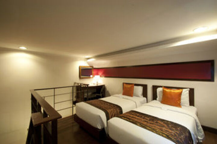 Room 37 of 73