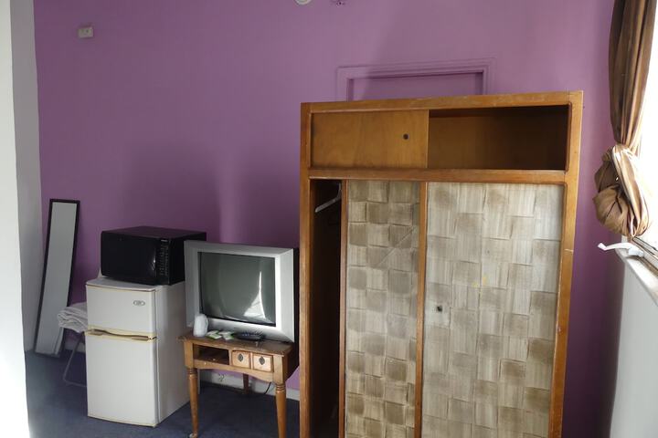 Room 27 of 57