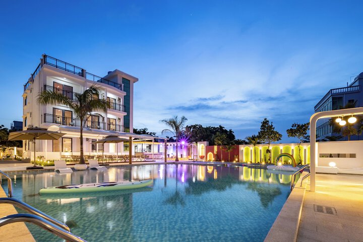 Hotel 59 of 107