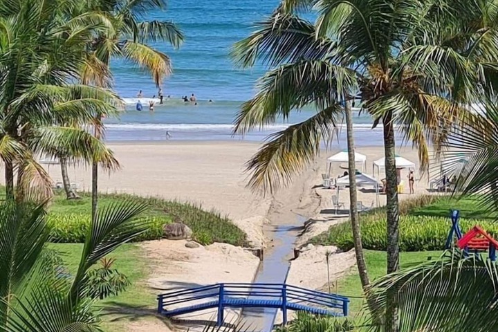 Beach 414 of 487
