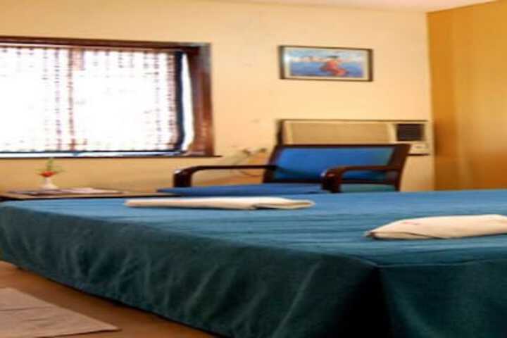 Room 11 of 21