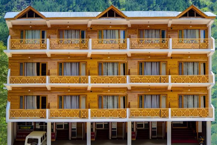 Apple Paradise Manali Hotel