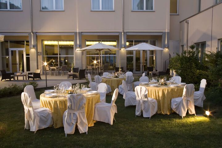 Hotel 74 of 75