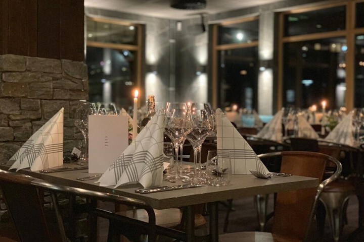 Dining 49 of 83