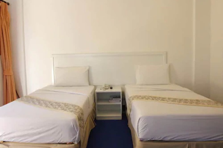 Room 14 of 81