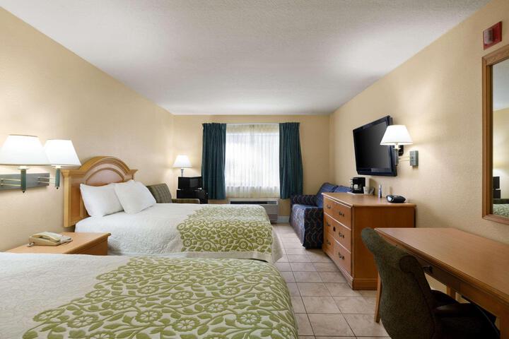 1 King Bed (6 of 6)