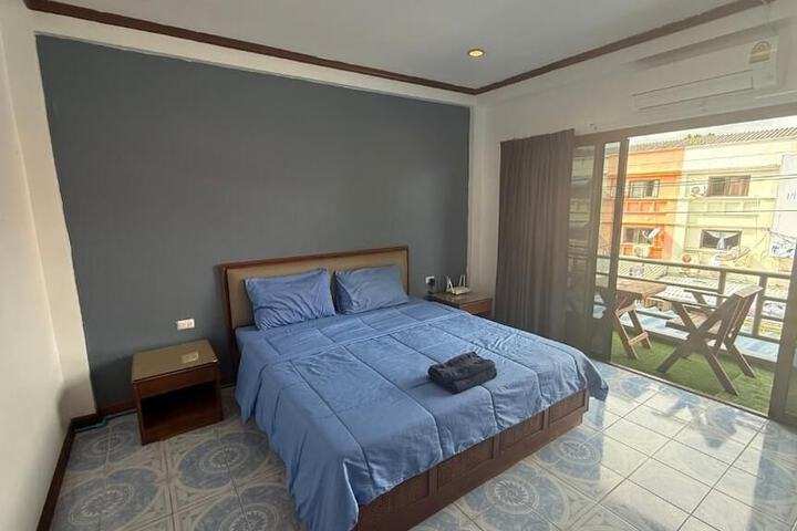 Chalong Paradise Guesthouse