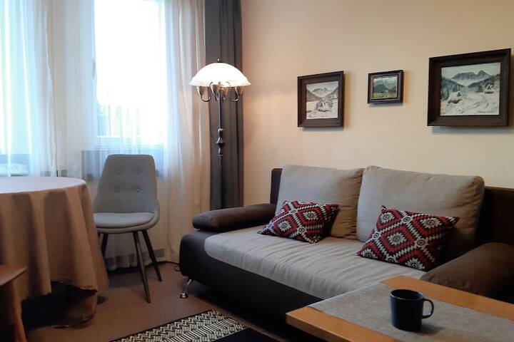 Room 48 of 77