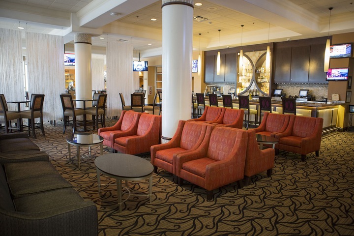 Lobby lounge