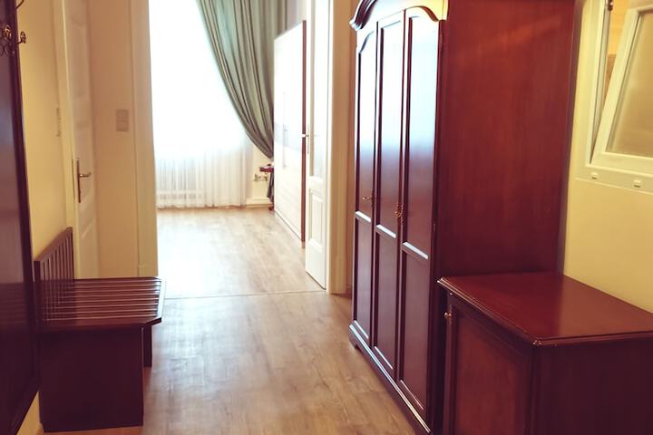 Room 80 of 133