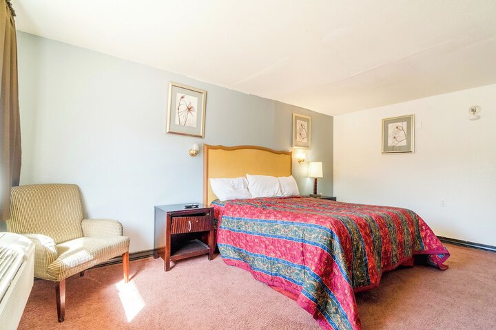 Room 32 of 120