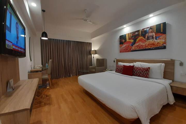 Room 8 of 42