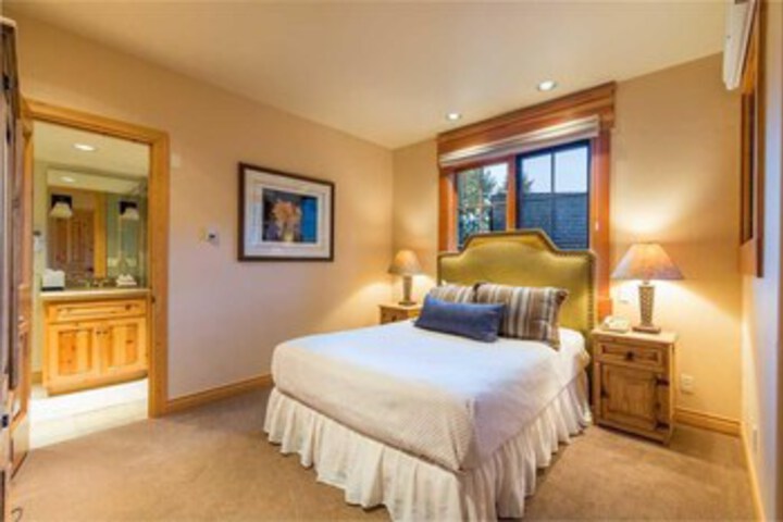 Room 47 of 55