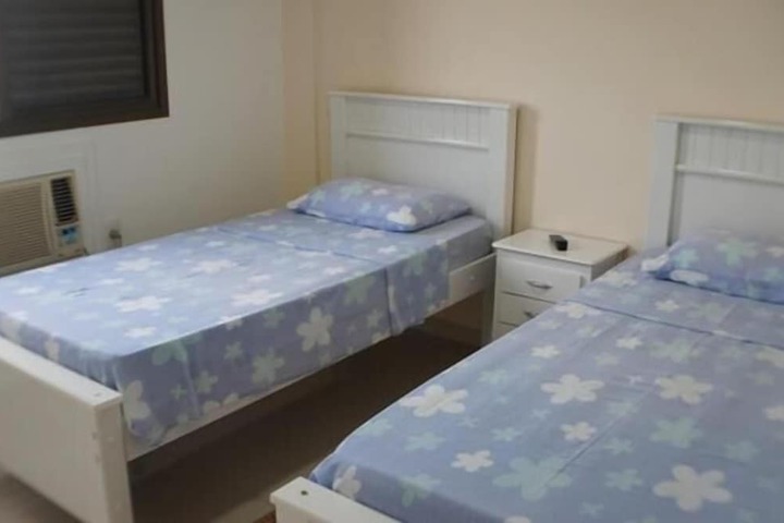 Room 8 of 22