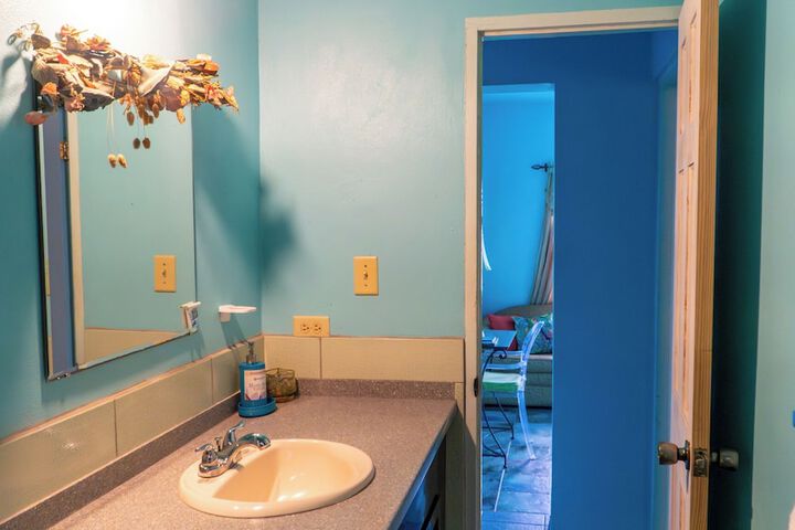 Room 52 of 68