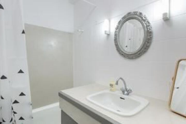 Room 2 of 13