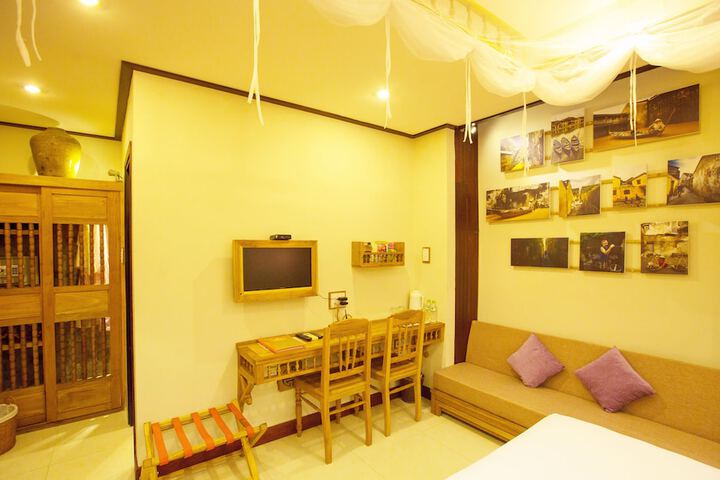 Room 25 of 57