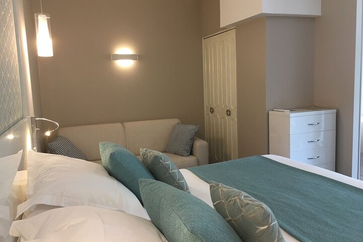 Room 20 of 38