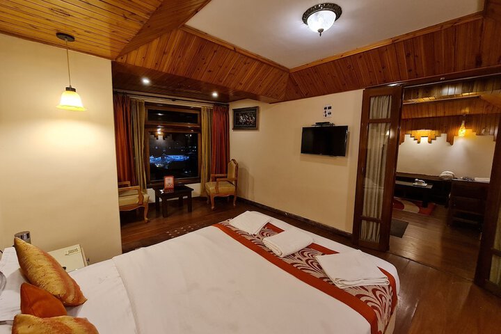 Room 19 of 42