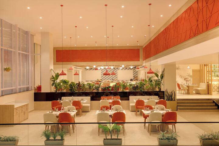 Dining 48 of 70