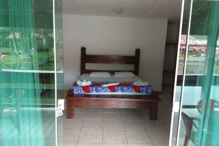 Room 5 of 135