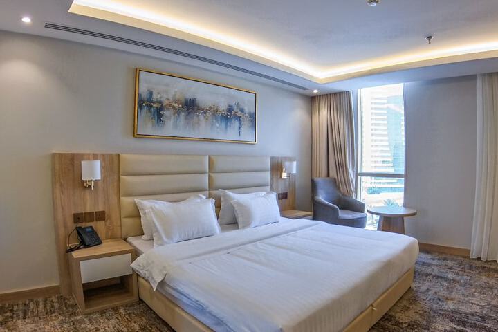 Room 11 of 26