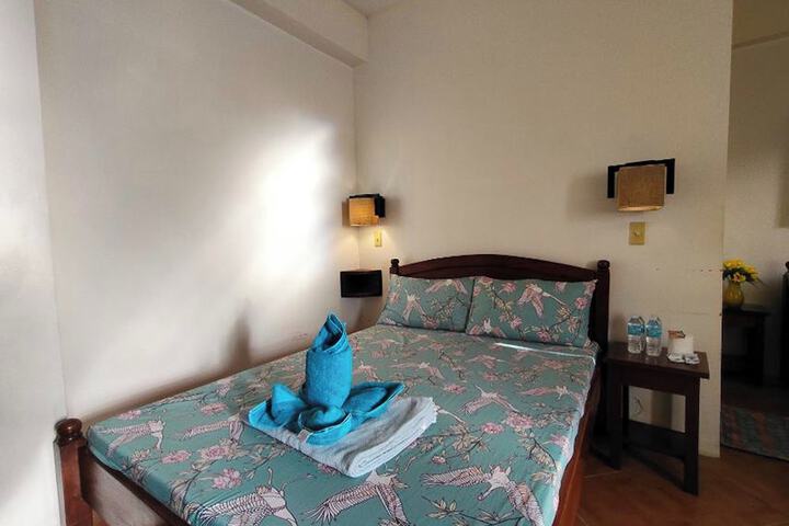 Room 6 of 120