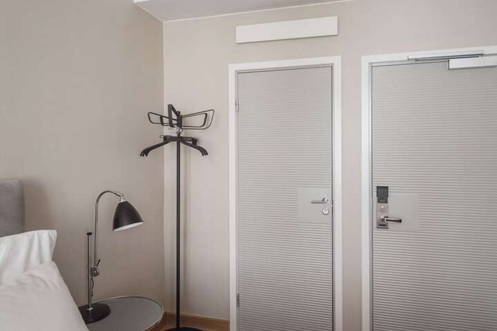 Room 87 of 203