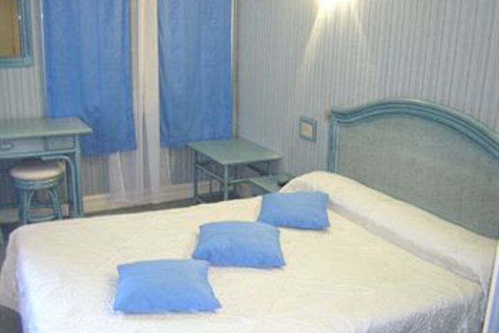 Standard Room Photo