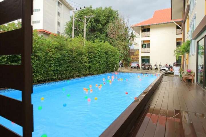 Hotel with Pool