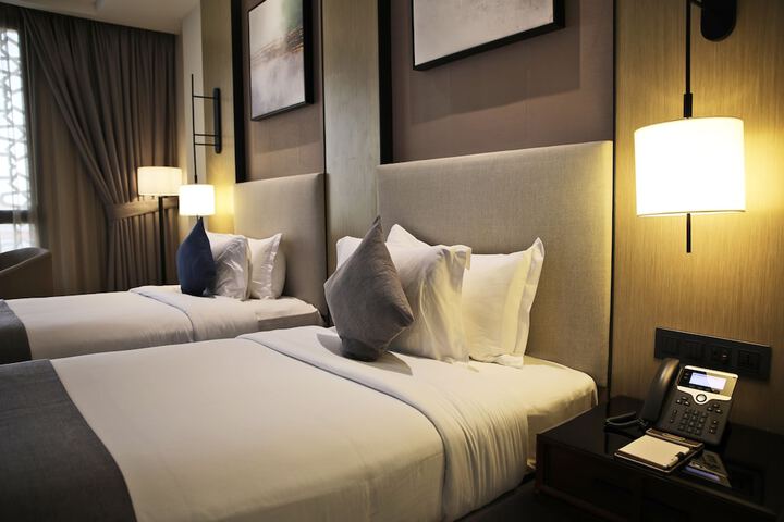 Room 43 of 78