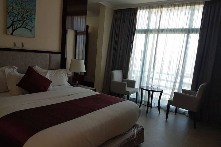 Room 51 of 103