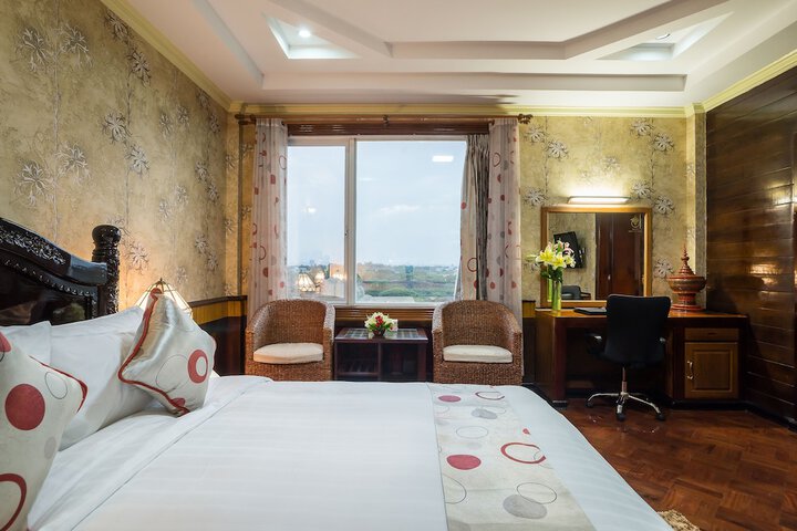 Room 25 of 181