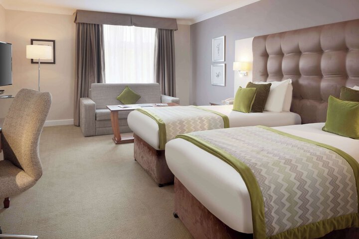 Room 20 of 94