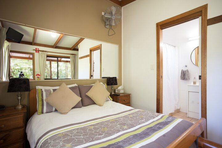 Room 4 of 49
