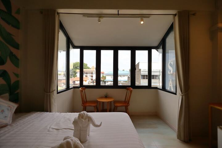 Room 44 of 91