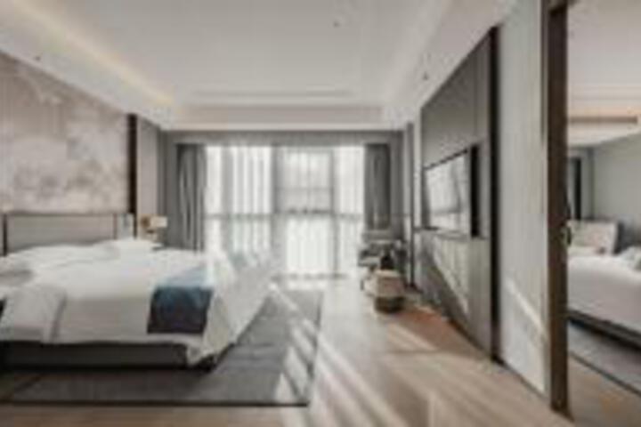 Room 21 of 23