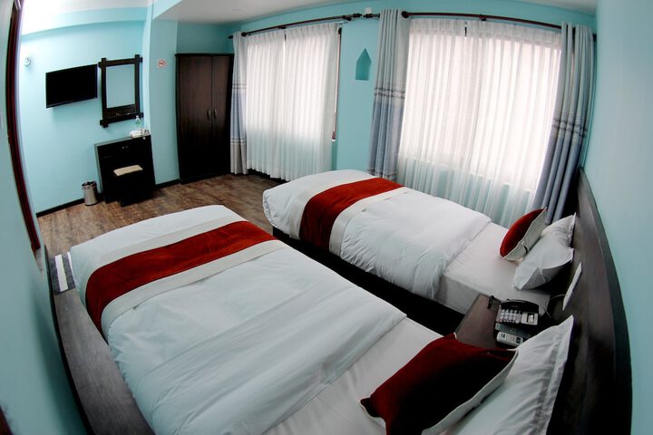 Room 9 of 41