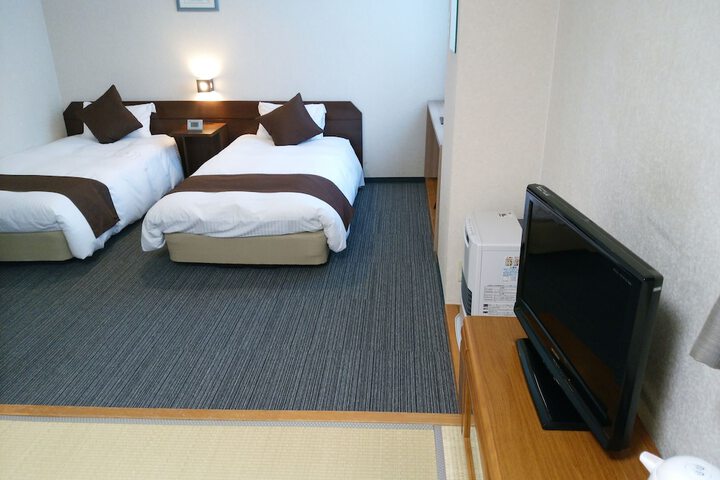 Room 19 of 42