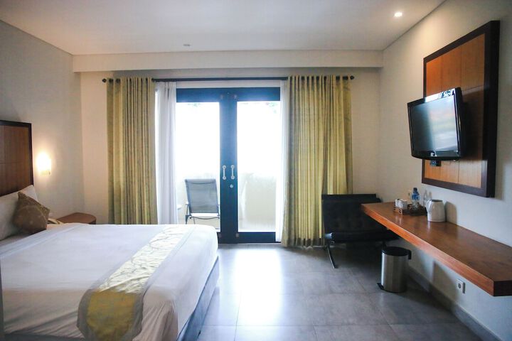 Room 10 of 24