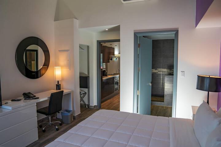 Room 9 of 40
