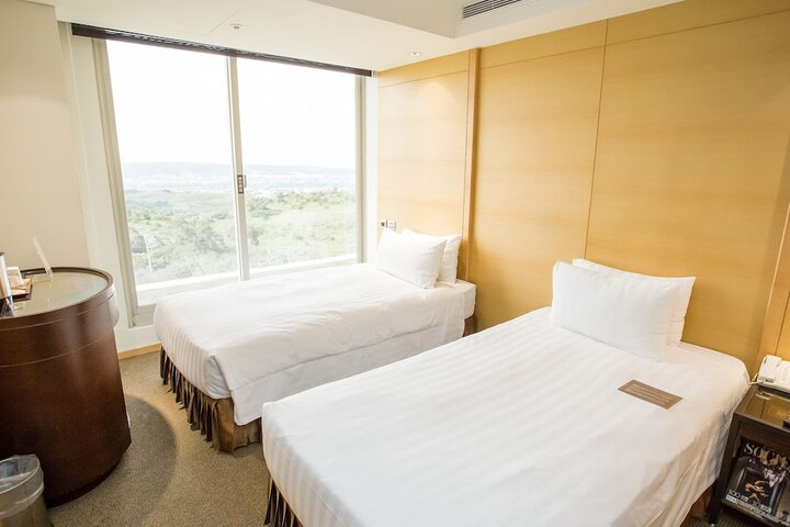 Room 76 of 145