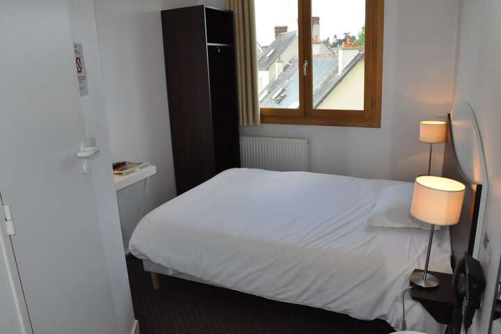 Room 46 of 98