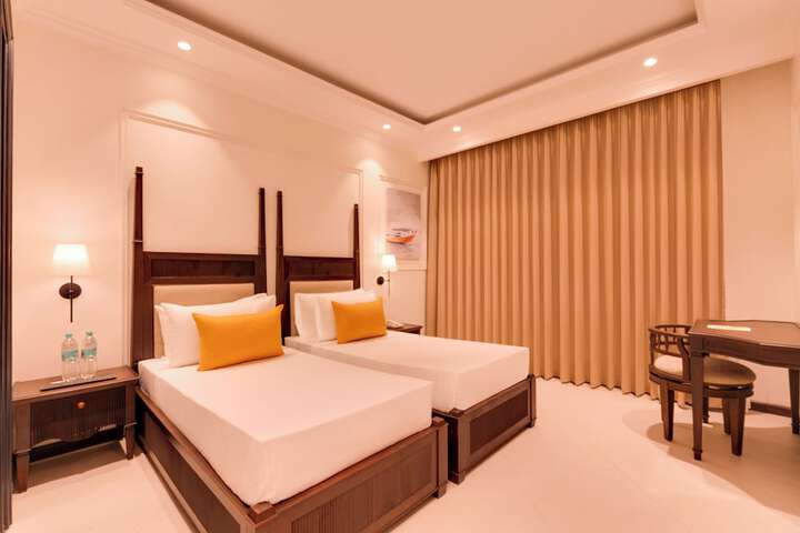 Room 10 of 49