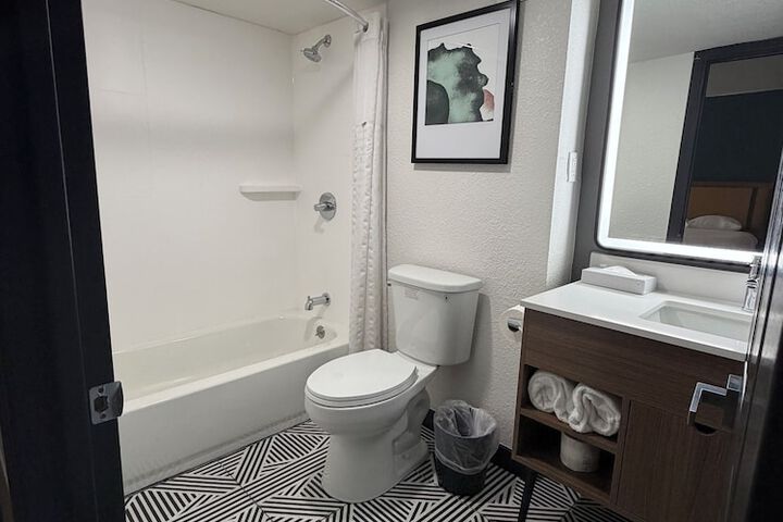 Room 18 of 29