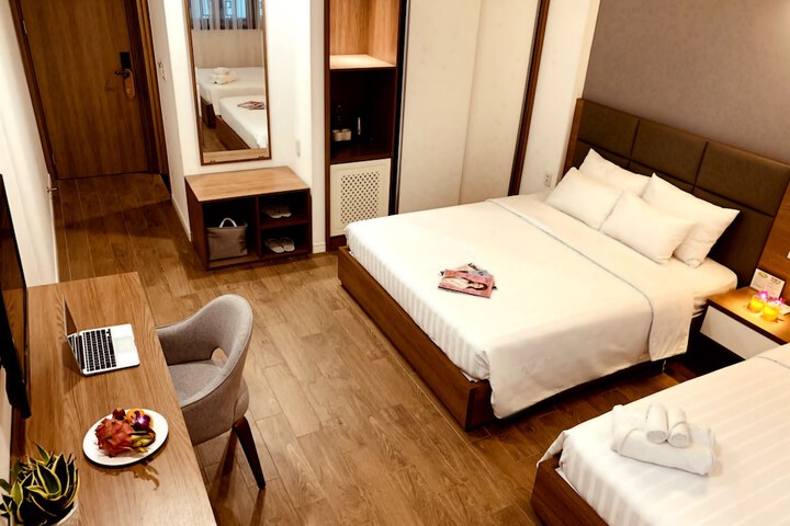 Room 6 of 45