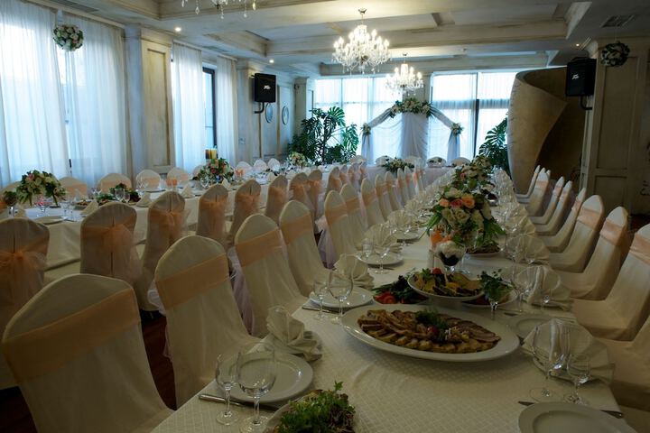 Ballroom/Hall 45 of 53